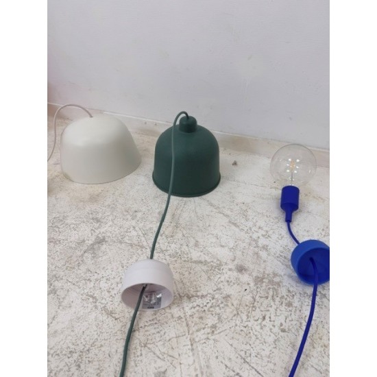 tweedehands - gebruikt - refurbished Muuto diverse design kleurrijke hanglampen - in zeer goede staat Design verlichting