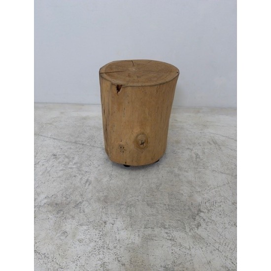 tweedehands gebruikt refurbished Bijzettafel Boomstam bijzettafeltje massief hout tweedehands - gebruikt - refurbished Boomstam bijzettafeltje massief hout Bijzettafel