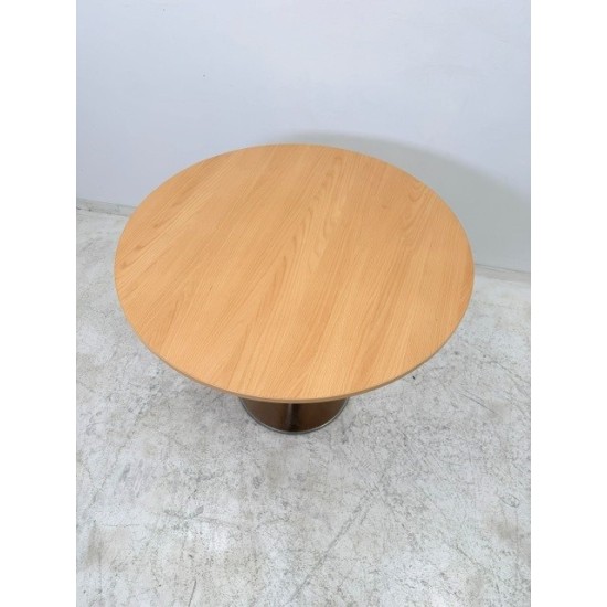 tweedehands - gebruikt - refurbished Round table with stainless steel column base and beech top, 90 cm Design table
