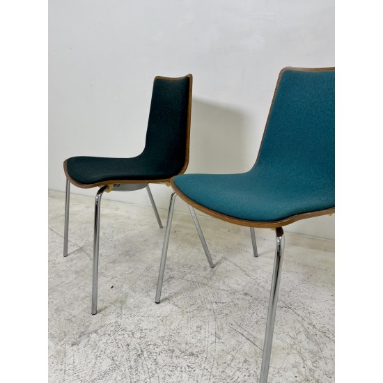 tweedehands - gebruikt - refurbished Upholstered chair with wooden shell - stackable, various colors Chairs 4 legs