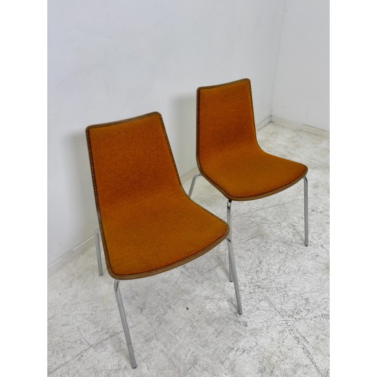tweedehands - gebruikt - refurbished Upholstered chair with wooden shell - stackable, various colors Chairs 4 legs