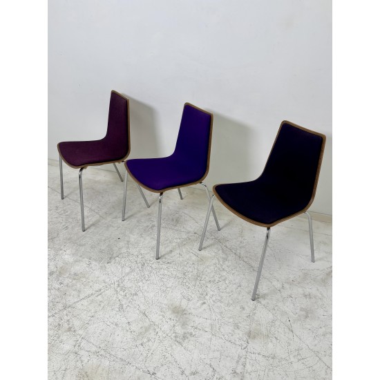 tweedehands - gebruikt - refurbished Upholstered chair with wooden shell - stackable, various colors Chairs 4 legs