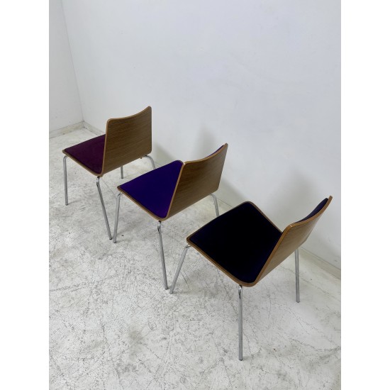 tweedehands - gebruikt - refurbished Upholstered chair with wooden shell - stackable, various colors Chairs 4 legs