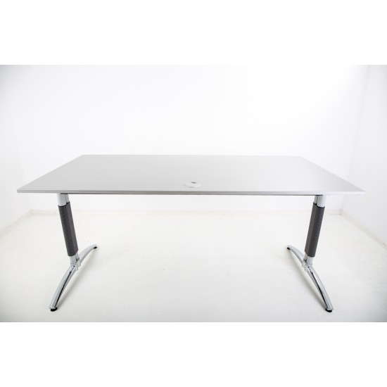 gebruikte Palmberg Pendulum Adjustable Desk 180*90 tweedehands Height adjustable desks