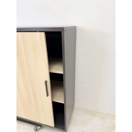 tweedehands - gebruikt - refurbished Palmberg Prisma 2 sliding door cabinet, 120 cm, anthracite, in good condition Sliding door cabinet