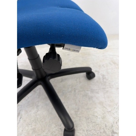 tweedehands gebruikt refurbished Thuiswerk bureaustoel Rohde Grahl Duo bureaustoel blauw met hoofdsteun tweedehands - gebruikt - refurbished Rohde Grahl Duo bureaustoel blauw met hoofdsteun Thuiswerk bureaustoel