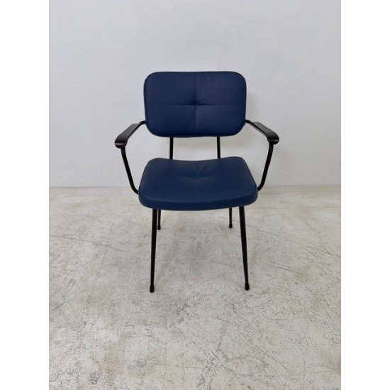 tweedehands gebruikt refurbished 4-poot stoelen Satelliet Gerlin SC stoel schoolstoel eetkamerstoel met armleuningen blauw tweedehands - gebruikt - refurbished Satelliet Gerlin SC stoel schoolstoel eetkamerstoel met armleuningen blauw 4-poot stoelen