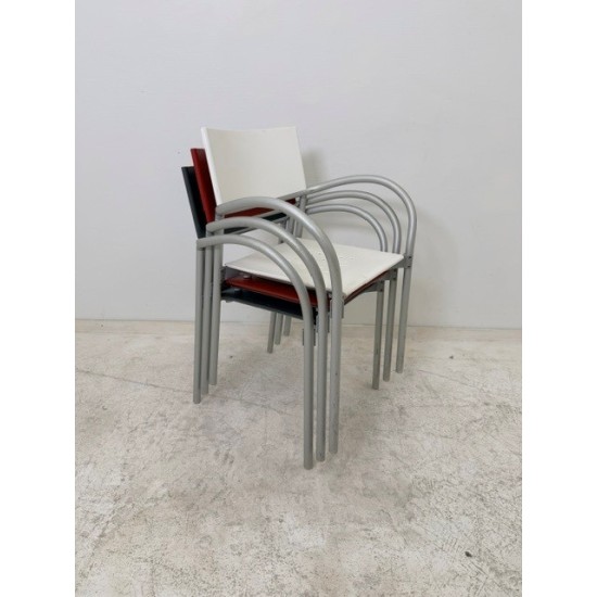 tweedehands - gebruikt - refurbished Segis Breeze armchair stapelbare kantine-terrasstoel Stapelbare stoelen