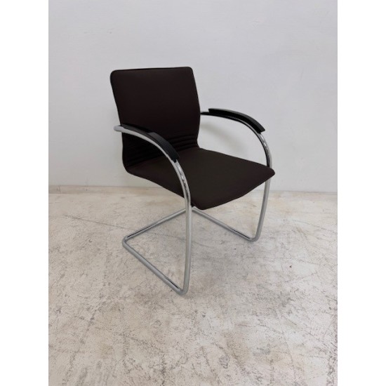 tweedehands - gebruikt - refurbished Thonet S79 vergader- of eetkamerstoel met sledeframe Vergaderstoelen