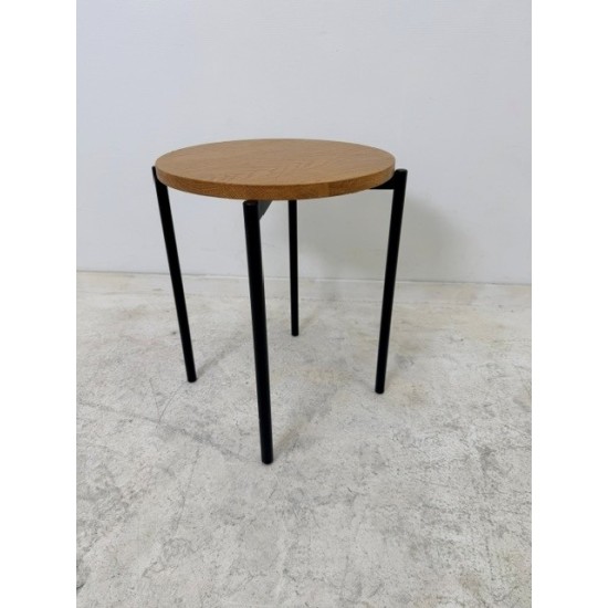 tweedehands - gebruikt - refurbished VERS design kruk of koffietafel - massief eiken - grote partij Bijzettafel