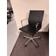 tweedehands - gebruikt - refurbished Viasit Pure conference chair with autoreturn mechanism black leather with stitching chrome showroom model Swivel chairs