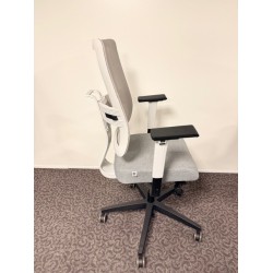 Viasit scope neatweave NPR bureaustoel zwart stof netrug met lendesteun nieuw showroommodel