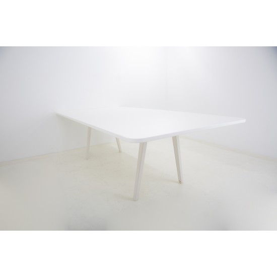 tweedehands - gebruikt - refurbished Vitra Joyn Vergadertafel 240x120cm gerefurbished Vergadertafel