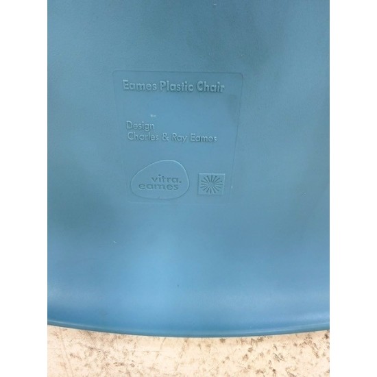 tweedehands - gebruikt - refurbished Vitra Eames DSR plastic side chair - bucket seat Bucket seat chairs