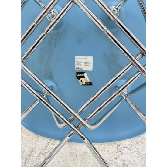 tweedehands - gebruikt - refurbished Vitra Eames DSR plastic side chair - bucket seat Bucket seat chairs