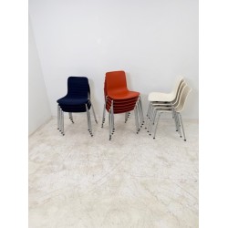 Vitra HAL RE TUB side chair 4poot stoel rood blauw wit stapelbaar