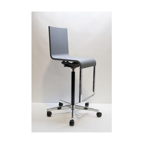 tweedehands - gebruikt - refurbished Vitra 04 High Counter Chair Design Office chair
