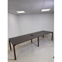 Voortman conference table 320x 100 champagne Bachmann power supply