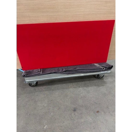 tweedehands - gebruikt - refurbished Zilenzio Dezibel Table acoustic panel table screen desk screen red showroom model Acoustic panels