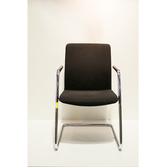 gebruikte König + Neurath Jet Sledestoel tweedehands Stapelbare stoelen