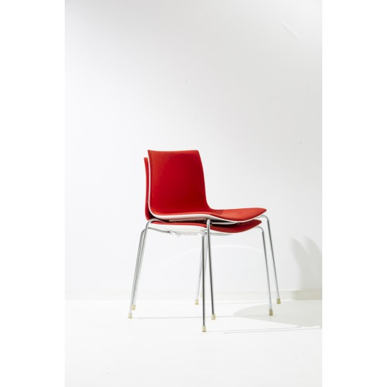 tweedehands - gebruikt - refurbished Arper Catifa 46 4-Poot Stoel Gestoffeerd Kantinestoelen